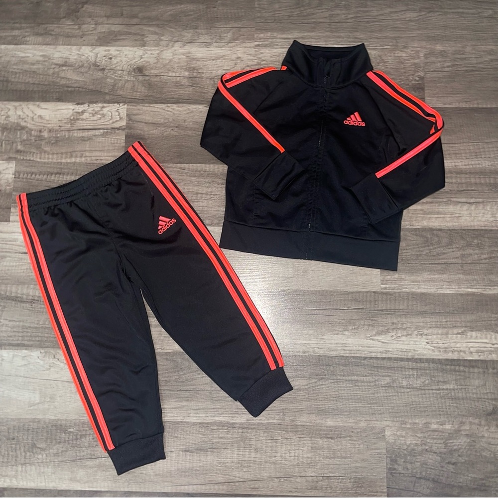 ‼️Adidas‼️Baby Girl Black 2-pc Track Suit ⭐️SIZE 18M⭐️